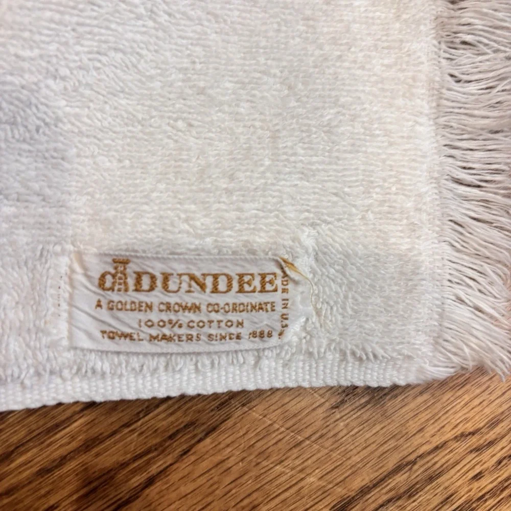 Vintage Dundee White Bath Towel Gold Rose Embroidery Fringe Hollywood Regency